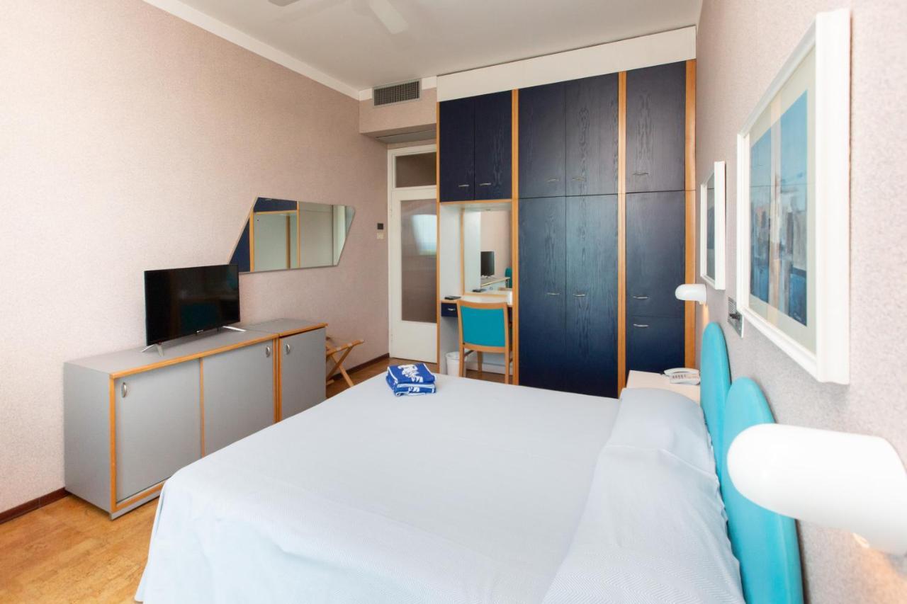 Hotel Venere Cesenatico Exterior photo
