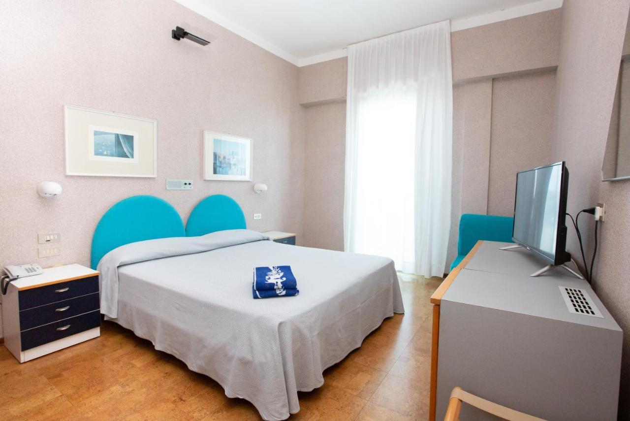 Hotel Venere Cesenatico Exterior photo