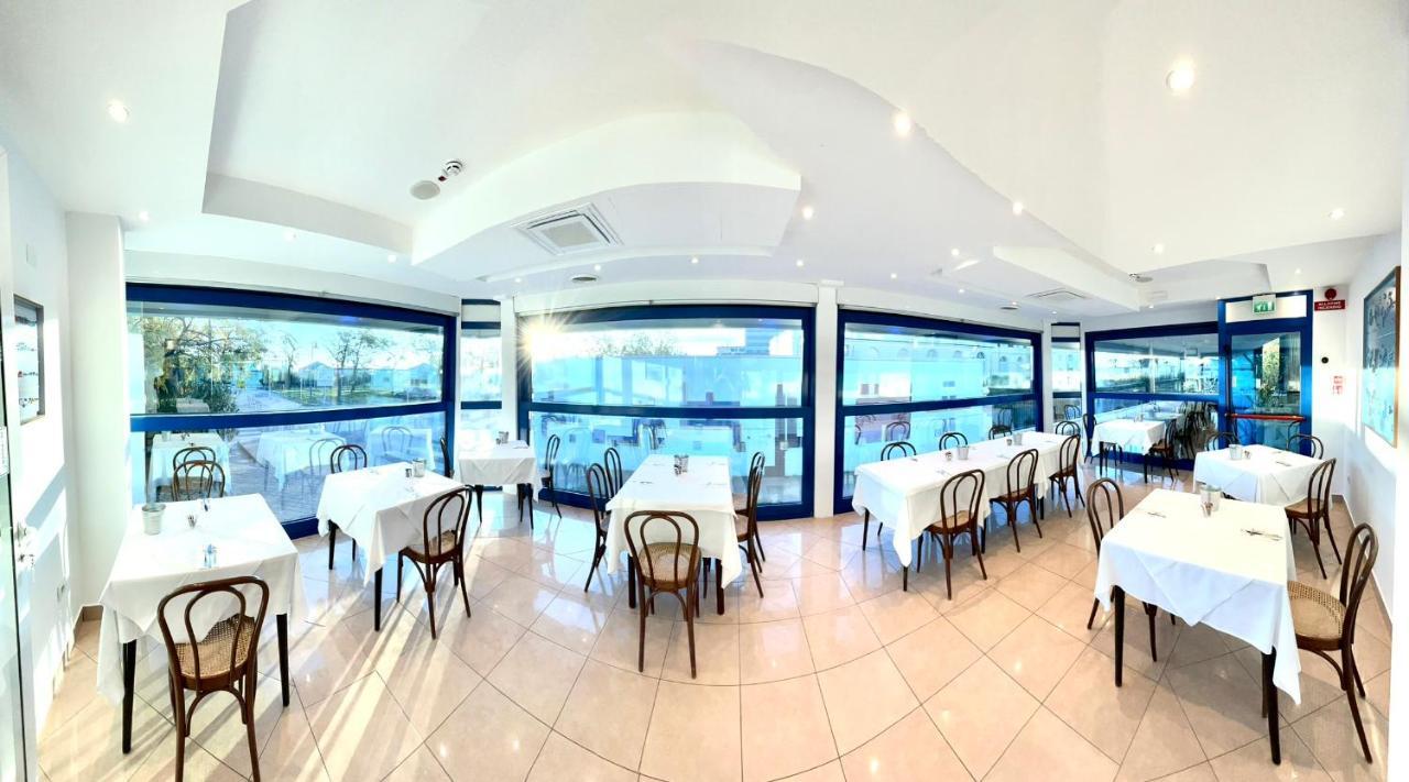 Hotel Venere Cesenatico Exterior photo