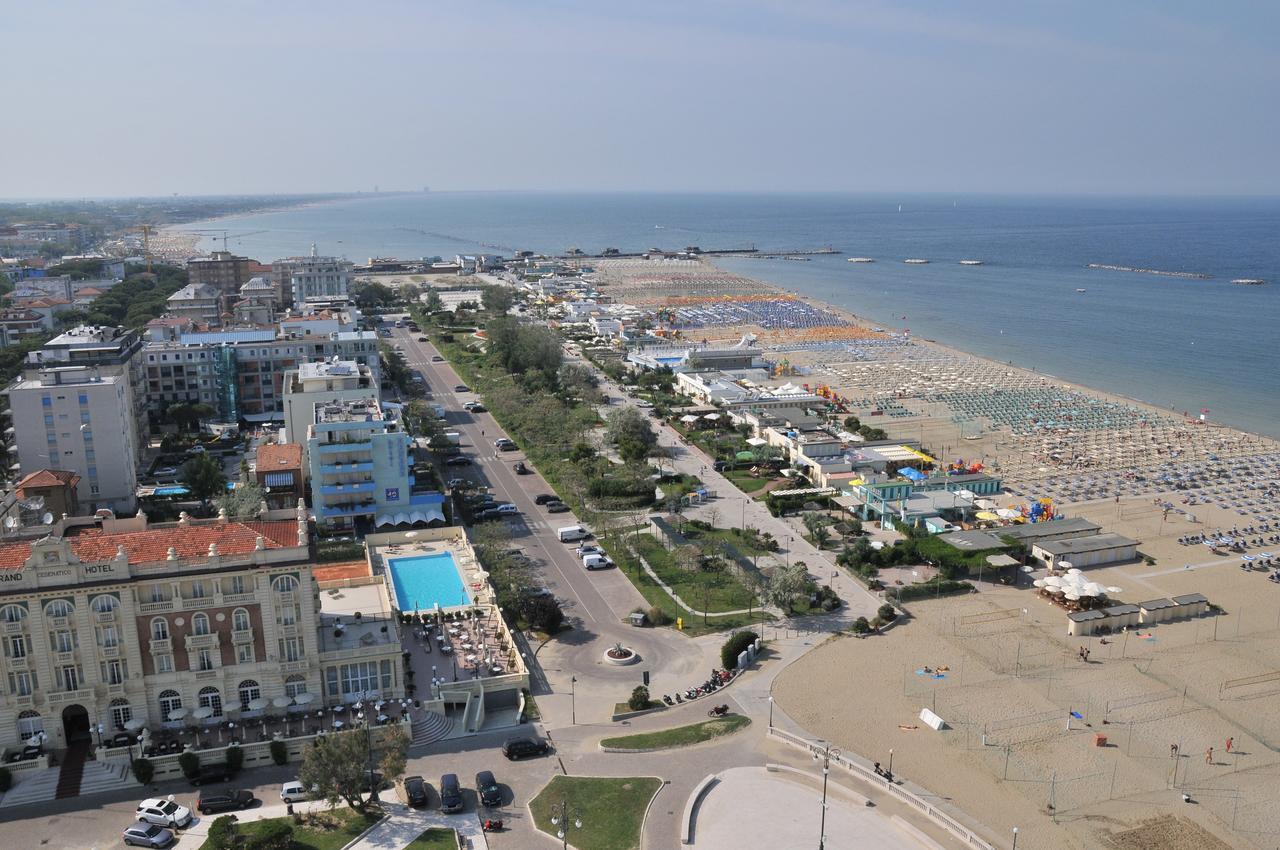 Hotel Venere Cesenatico Exterior photo